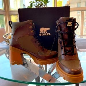 New Sorel Waterproof Heel Laced Bootie